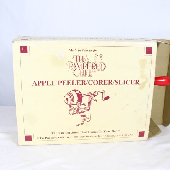 Vintage 1990s Pampered Chef Apple Peeler with Instructions Collectible Kitchen - Picture 2 of 16